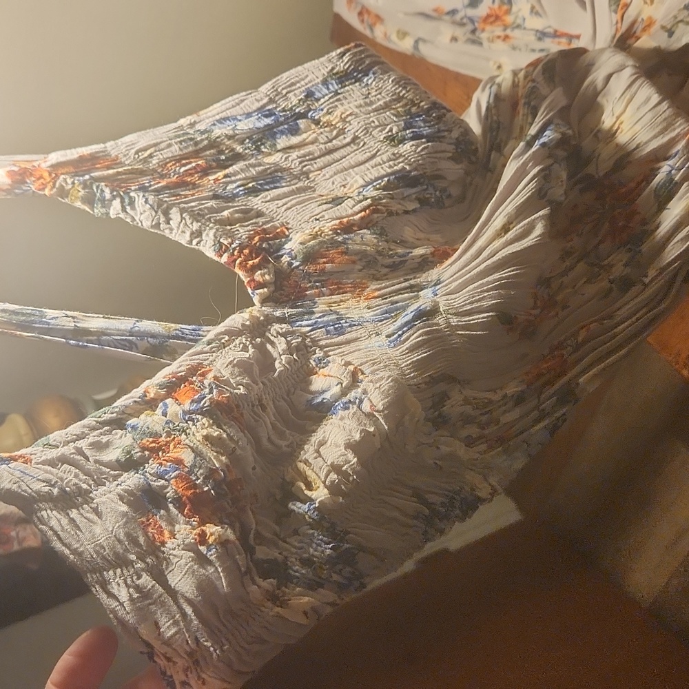Dress - Picture 2 of 5